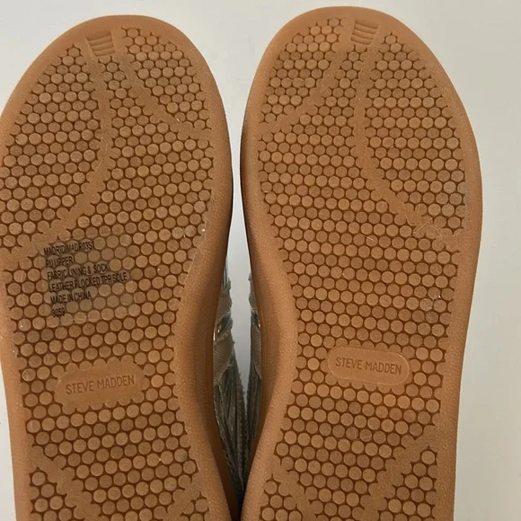 Steve Madden Madrid Silver Low Top Sneakers - Never worn, missing laces size 5 - Picture 10 of 12